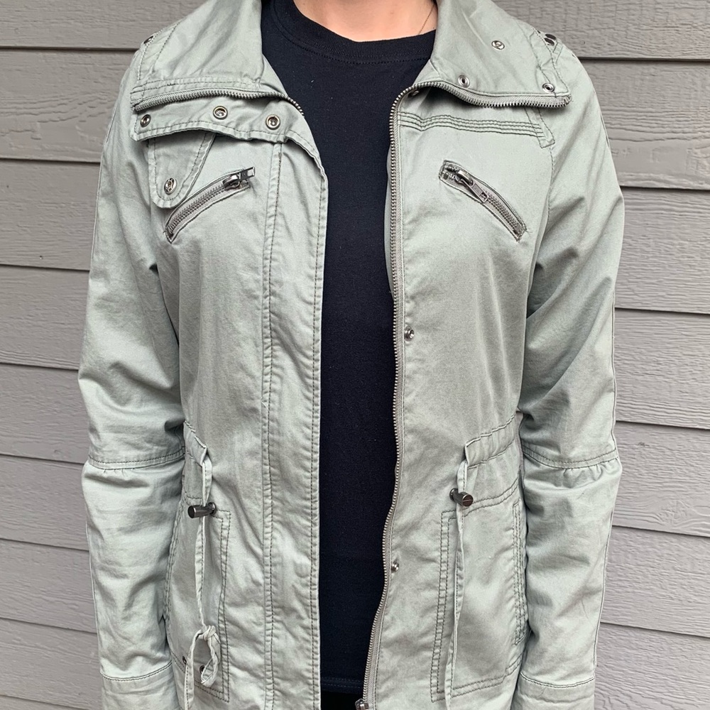 Studded Star Utility Jacket with Drawstring - Picture 8 of 12